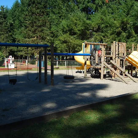 Thunderbird Rv & Camping Resort-3